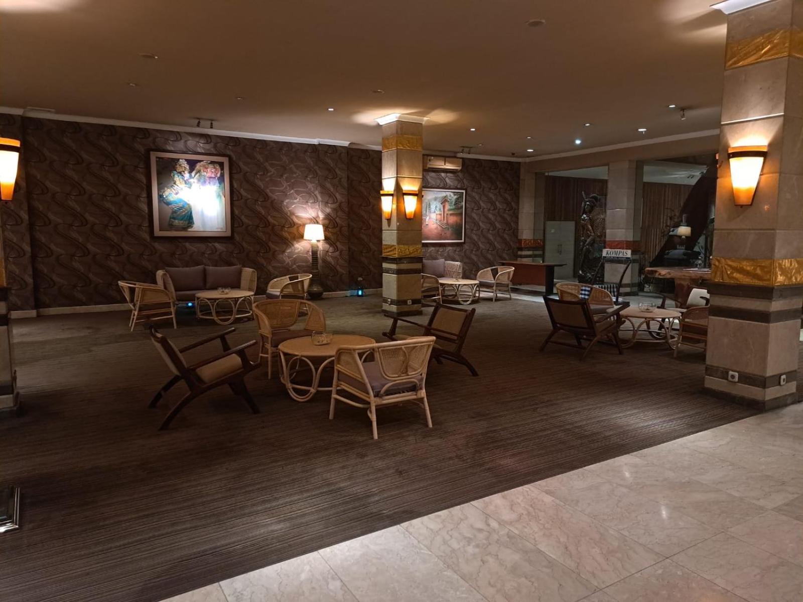 Hotel Bali World 3*